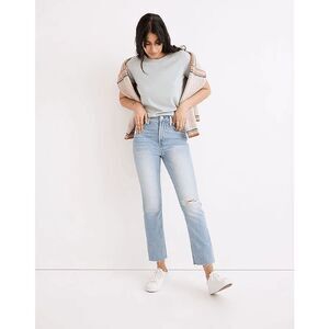Madewell The Petite Curvy Perfect Vintage Jean in Coney Wash: Destroyed Edition